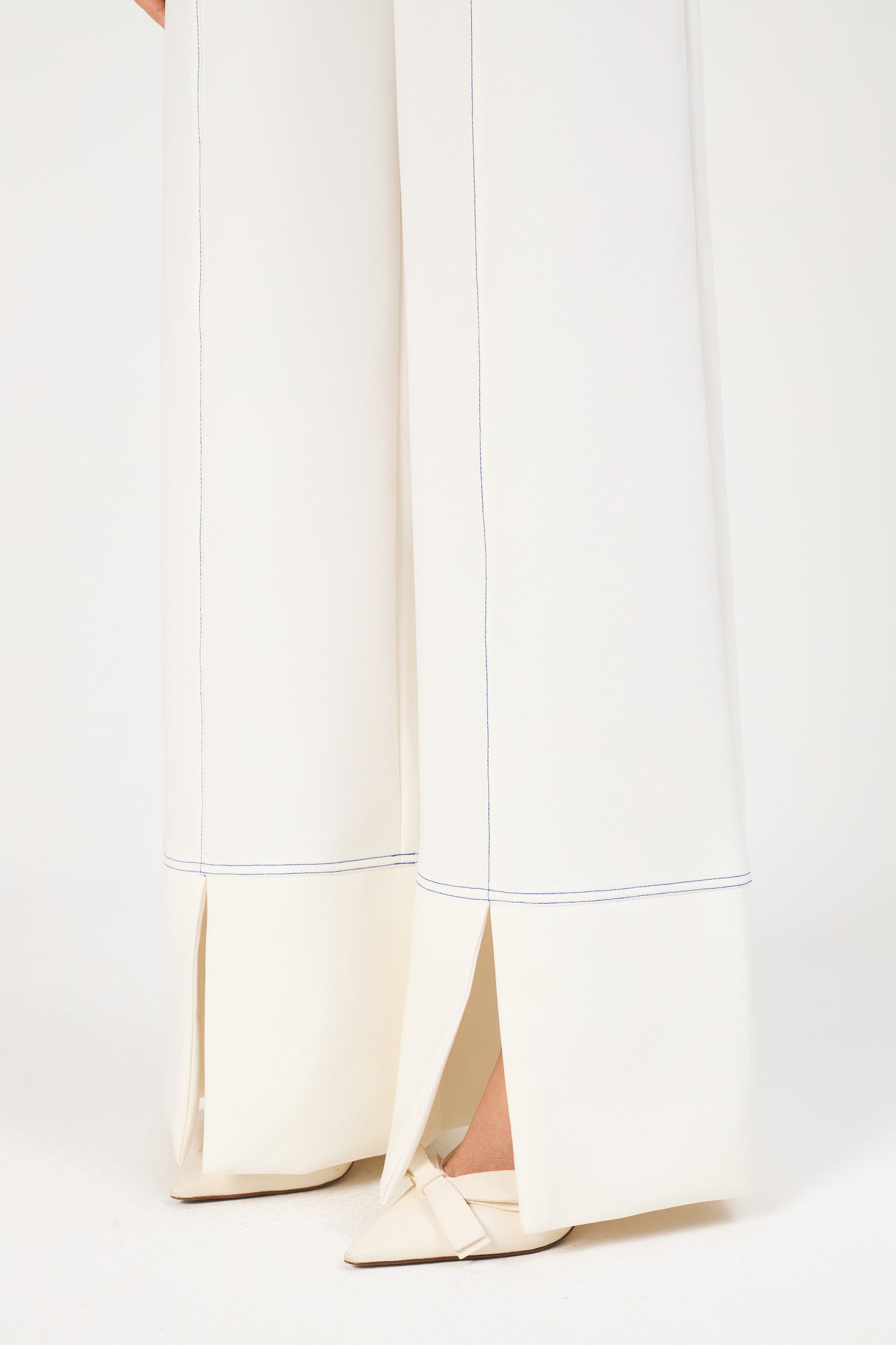 Calça Pantalona Pontilhada